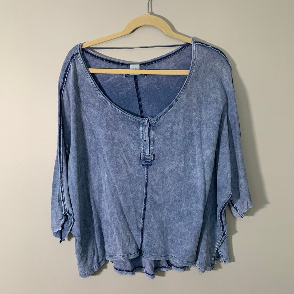 Free People Blue Acid Wash Oversized‎ Henley Top Size S Boho Grunge
